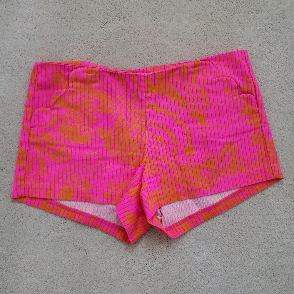 Lilly Pulitzer Liza Shorts in Pop Pink Seaesta sz4